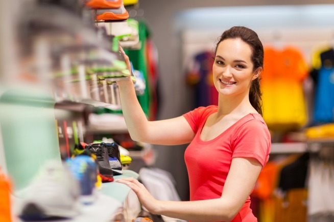 zoom metier employe de commerce bretagne clps
