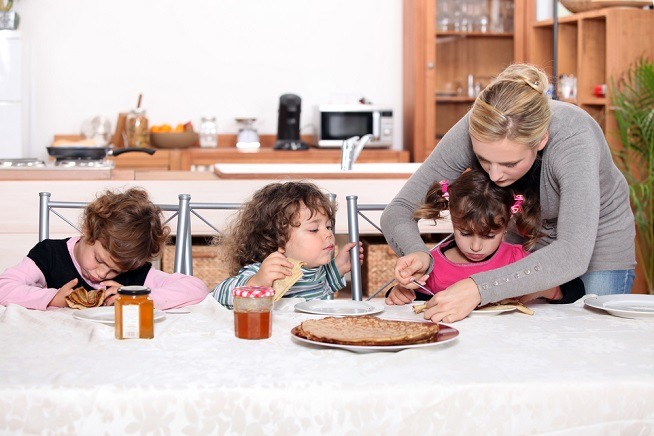 zoom metier garde enfants domicile bretagne clps