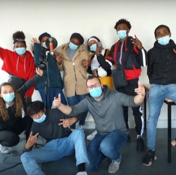 Un magnifique clip musical réalisé par les jeunes en Prépa Avenir au CLPS