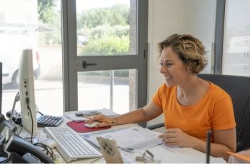 chargé accueil et gestion administrative